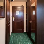 U Hejtmana Sarovce 우헤르스케 흐라디슈테