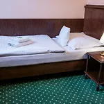 U Hejtmana Sarovce 우헤르스케 흐라디슈테
