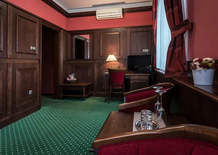 Otel U Hejtmana Sarovce