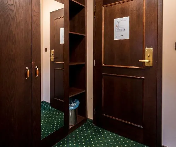 U Hejtmana Sarovce Otel Uherské Hradiště